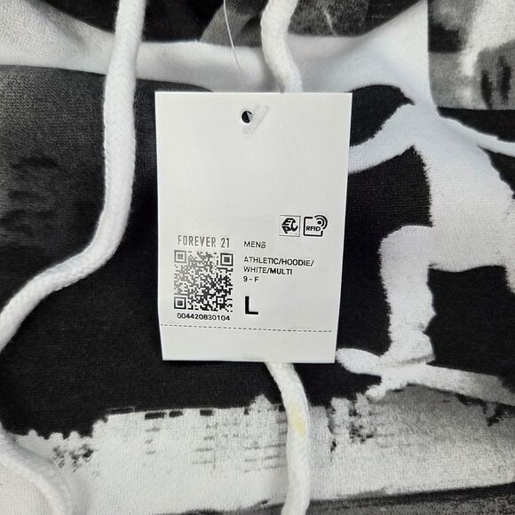 Forever 21 Mens L Graphic Hoodie NWT Photo Collage Streetwear Skater - Picture 4 of 10